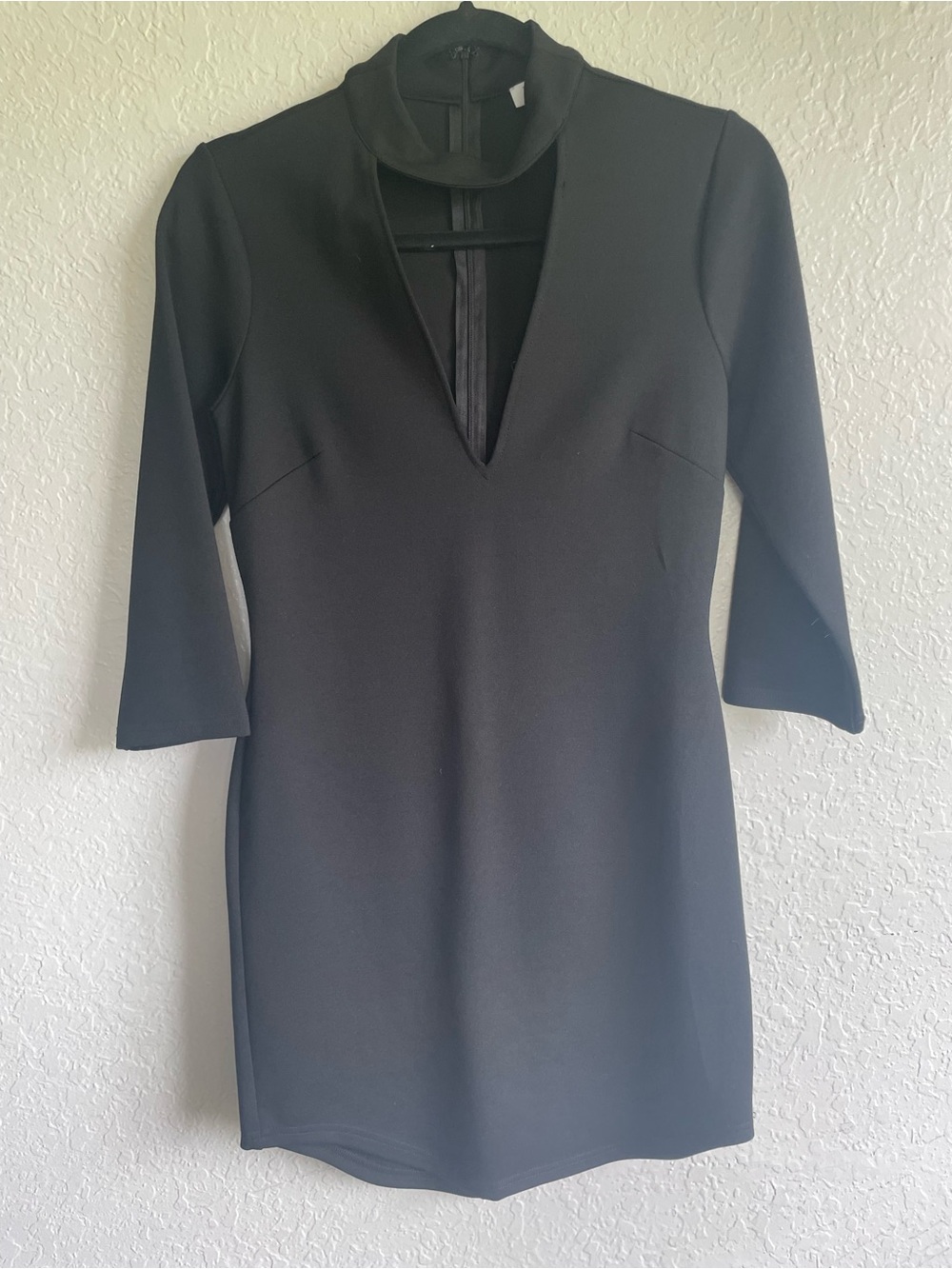 Tobi Black Long Sleeve V-Neck Mini Dress